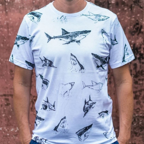 Camiseta SP304 Tubarão o Rei dos Marés Branca